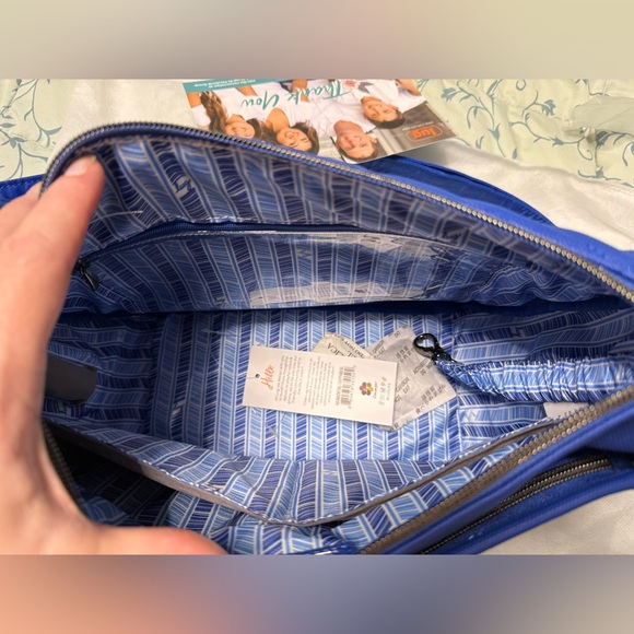 Lug Harmony in Matte luxe-Sapphire - Picture 4 of 7